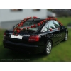 Hochzeitsauto Girlande roter Rosen