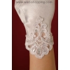 Brauthandschuhe mit Finger und einem Muster auf Chiffon
