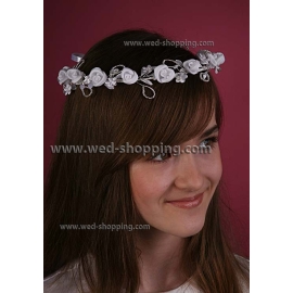 Kopfschmuck mit Bändern