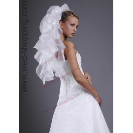 Modern Brautschleier aus glasig organza