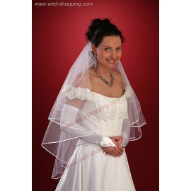 Gesäumter Brautschleier mit einem 90cm Jabot