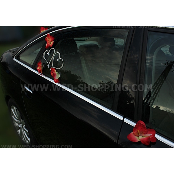Weisse Herzen und roten Orchideen Autoschmuck