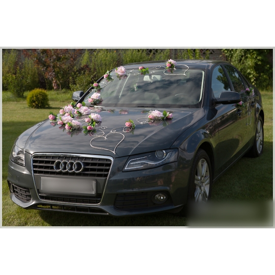 Dekoration für Hochzeitsauto rosa Rosen mit Rattan - Autodeko